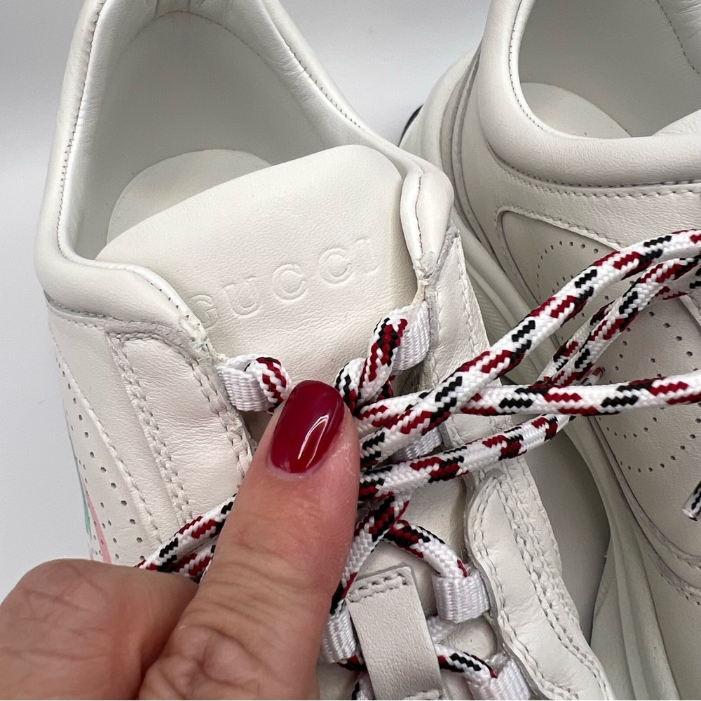 Gucci Run Interlocking GG Logo Ultralight Plutone Leather Sneakers - Picture 3 of 10